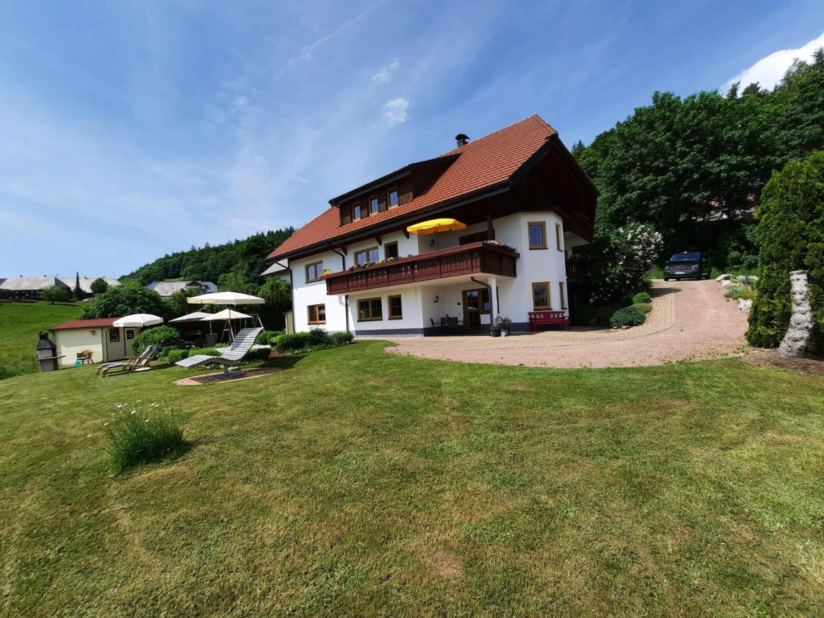 Hubertus Lodge Ibach Exterior photo