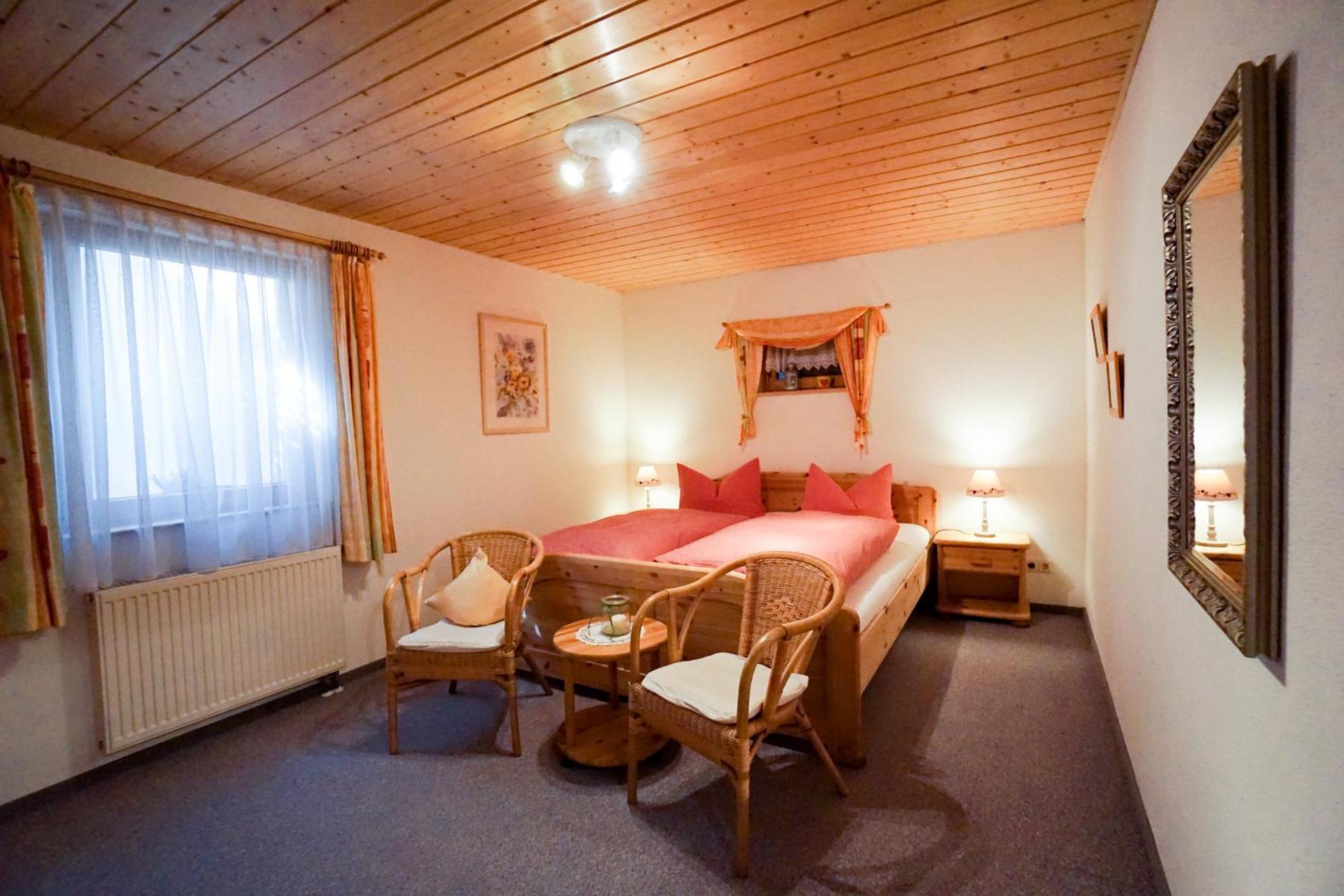 Hubertus Lodge Ibach Room photo